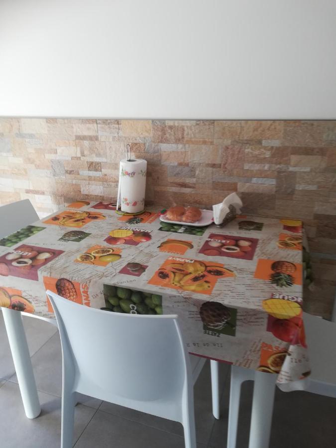 Gorizia Vacanze Appartamento In Villa Con Parcheggio Bagian luar foto